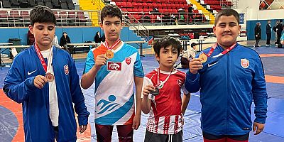 Kepez’in güreşçileri birinci oldu