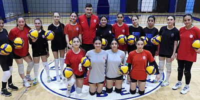 Kepez’in parlayan voleybol jenerasyonu