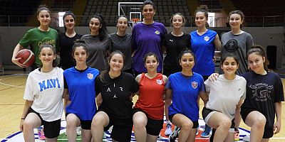 Kepez’in pota sultanları 1. Lig hedefinde