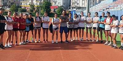 Kepez’in şampiyonları hız kesmiyor