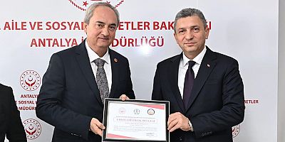 Kepez’in Şefkat ve Huzurevi’ne ‘Erişilebilirlik Belgesi’