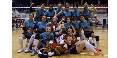 Kepez'in sultanları evinde galip