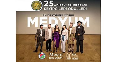 Kepez Kent Tiyatrosu’na  “En İyi Komedi Oyunu” ödülü