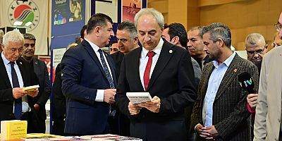 Kepez Kitap Fuarı kapılarını açtı: Edebiyat dolu 10 gün başladı