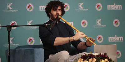 Kepez Kitap Fuarı’nda, ney sesi ile bütünleşen söyleşi