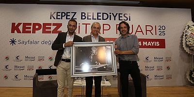 Kepez Kitap Fuarı’nda “Türkiye Nereye Gidiyor” konuşuldu