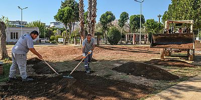 Kepez, Sakarya Parkı’nı güzelleştiriyor