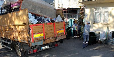 Kepez temizliyor çöp evler sağlıklı hale geliyor