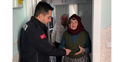 Kepez zabıtasından örnek davranış: Fatma Teyze’nin kaybolan cüzdanı evine teslim edildi