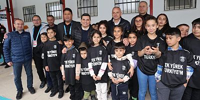 Kepezspor’dan depremzedeleri duygulandıran karşılaşma