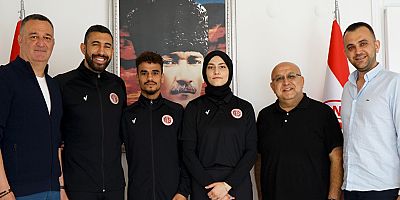 Kick Boksörlerden Dünya Kupası Dönüşü Ziyaret