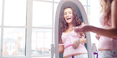 Kilo Verdiğinde Vücudu Sarkan Hastalar Vücut Şekillendirme Ameliyatını Araştırıyor