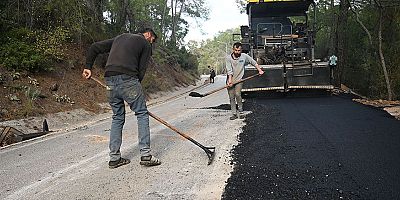 Kiriş dağ yolunda asfalt yama çalışması başladı