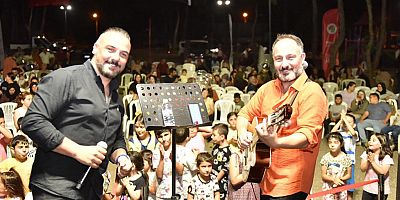 Kirişçiler Mahallesi ‘Sahne Kepez’le şenlendi