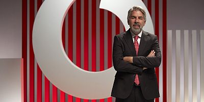 Kırmızı Işık'ın yeni sohbet robotu kadınların sırdaşı olacak