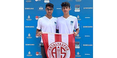 Kıtalararası Yüzen Antalyasporlulardan 1 Altın ve 1 Bronz