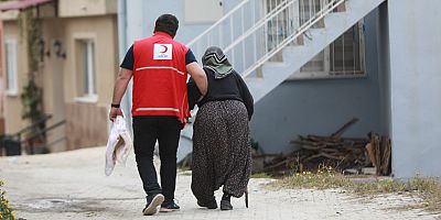 Kızılay’ın Afet Bölgelerindeki Beslenme Hizmeti ve Yardımları Aralıksız Sürüyor