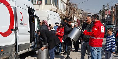 Kızılay'ın afet bölgelerindeki yardım çalışmaları