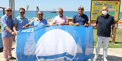 Kızılot Halk Plajı Mavi bayraklandı