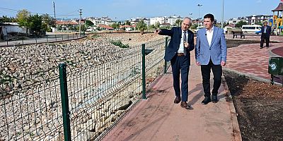 Kocagöz, Şelale Mahallesi’ne kazandırılan yeni park alanını inceledi