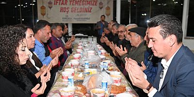 Köleoğlu'ndan belediye personeline iftar yemeği