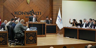 Konyaaltı Belediyesi'nde yılın ilk meclisi toplandı