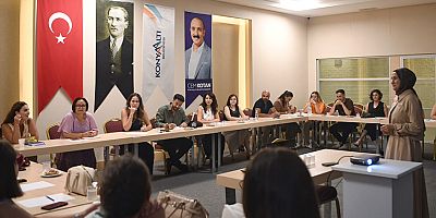 Konyaaltı Belediyesi'nden personele psikolojik ilk yardım eğitimi