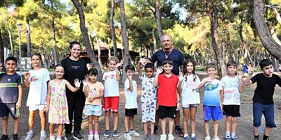 Konyaaltı'nda çocuklar eğlenirken öğreniyorlar