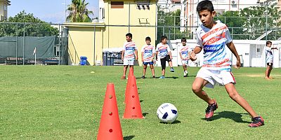Konyaaltı’nda kış spor okuluna başvurular başladı