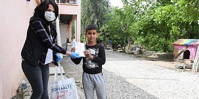 Konyaaltı’nda kitaplar çocuklara ulaştı