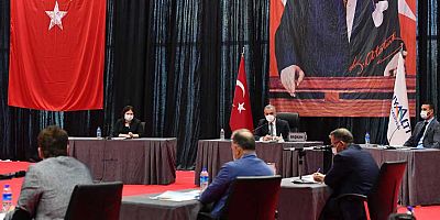 Konyaaltı’nda yılın son meclisi 