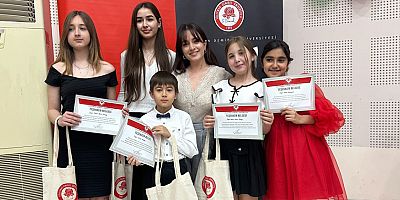 Konyaaltı'nın genç müzisyenlerinden Isparta'da başarılı performans