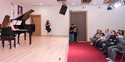 Konyaaltı'nın minik yeteneklerinden Kotan'ı gururlandıran konser