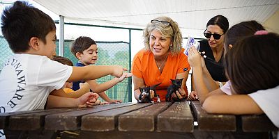 Konyaaltı'nın miniklerinden patili dostlara ziyaret