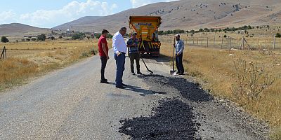 Korkuteli Beğiş-Avdan grup yolunda bakım onarım