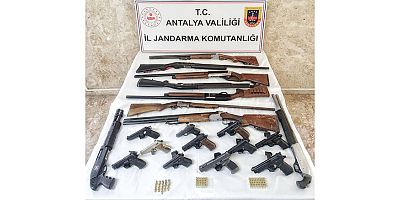Korkuteli ilçesinde Ruhsatsız Silah Operasyonu