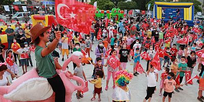 Korkutelili çocuklar gönlünce eğlendi