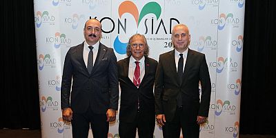 Kotan, Sonsuz Cumhuriyet'in ödül törenine konuk oldu