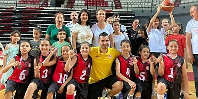 Küçük basketbolcular lig ikincisi