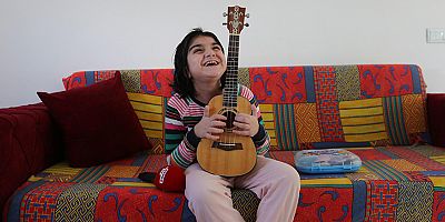 Küçük Nisa’dan Başkan Kocagöz’e türkülü teşekkür