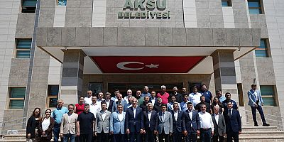 Kültür ve Turizm Bakanı Mehmet Nuri Ersoy, Aksu ve Serik Belediyelerini ziyaret etti