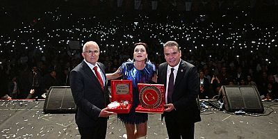 Kumluca Atatürk Stadyumu’nun resmi açılışı gerçekleştirildi