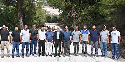 Kumluca Belediyesi asfaltlama çalışmalarına hız kesmeden devam ediyor