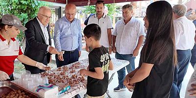 Kumluca Belediyesi'nden Mevlid Kandili'nde lokma ikramı