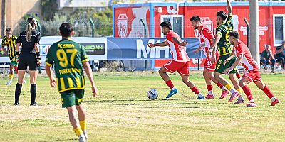 Kumluca Belediyespor evindeki ilk maçında 2-1 galip geldi