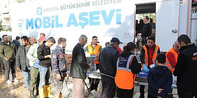 Kumluca’da gıda ve eşya temini ile hasar tespitleri yapılıyor