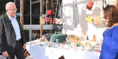 Kumluca'da kadınların el emeği ürünleri stantlarda yerini aldı