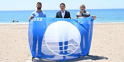 Kumluca'da üç halk plajı mavi bayrak denetimini başarıyla geçti