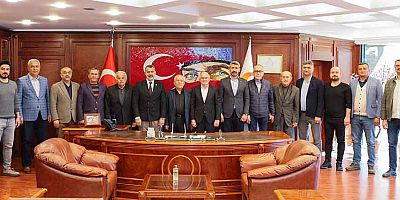 Kumluca Sağlık Birimleri Fakültesi'nin kapatılması için alınan karara karşı toplandılar