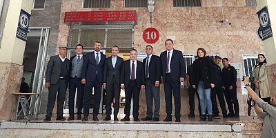 Kumluca Toptancı Halleri sezonu açtı